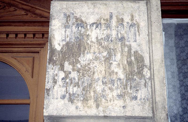 Görlitz, Jauernicker Str. 17, 14.12.1996 (3).jpg - Hemden und Kleider... (?)